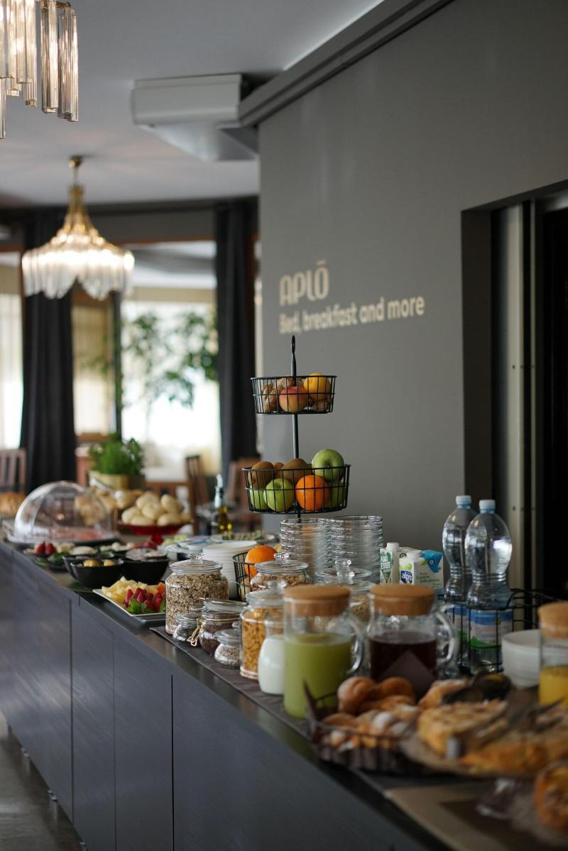 Hotel Aplo - Breakfast Experience Cervia Exteriör bild