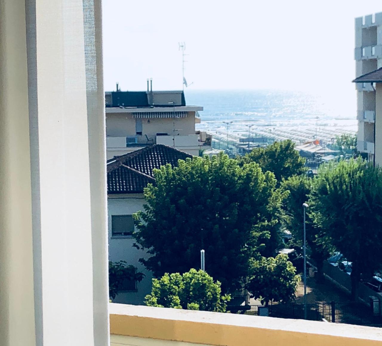 Hotel Aplo - Breakfast Experience Cervia Exteriör bild